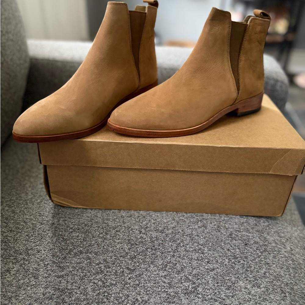 Nisolo Light Brown Ankle Boots